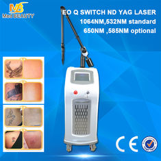 中国 Professional q switched nd yag laser tattoo removal machine with best result サプライヤー