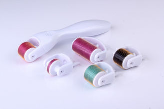 中国 1.0mm Derma の圧延システム、540 表面固まることのためのチタニウムのマイクロ針の Derma のローラー サプライヤー