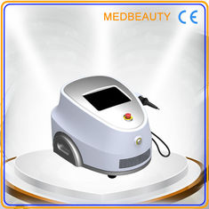 中国 赤い顔面静脈のために有効な極小マイクロ写真レーザーのくもの静脈の取り外し サプライヤー